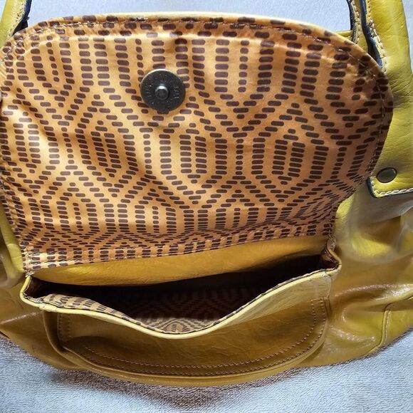 AXCESS LIZ CLAIBORNE LARGE MUSTARD FAUX LEATHER HOBO PURSE-SHOULDER BAG L@@K!! - Picture 13 of 14